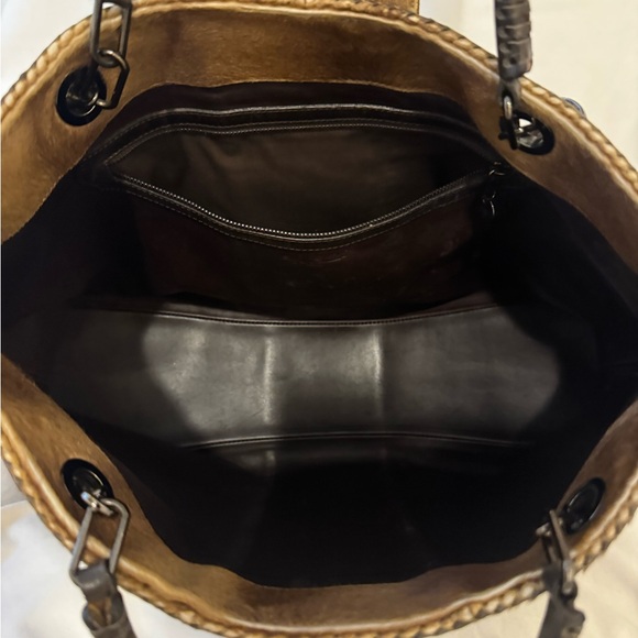 ROGER VIVIER — BEAUTIFUL and RARE — Ponyhair and leather bag

Handbag--Purse - Picture 3 of 5